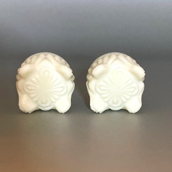 Vintage Custard Cream Uranium Vaseline Glass Salt Cellars Footed Glows Set Of 2 - Picture 4 of 9